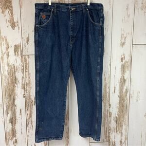 Wrangler Twenty X Jeans, Size42x30 Relaxed Fit. In excellent condition!